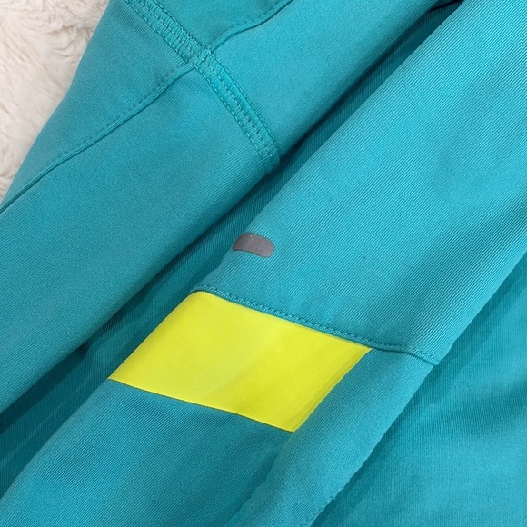 Reebok Blue and Yellow athletic top - Picture 10 of 10